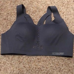 VS sports bra